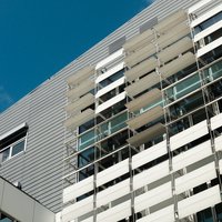 Ansicht des Innenhofes und der Fensterelemente von der Investitionsbank