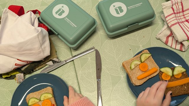 Brotdosen und gesunde Frühstücksteller an der Grundschule Zielitz