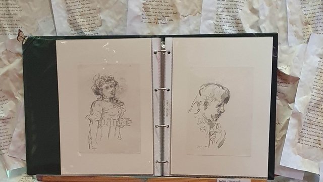 Zwei Skizzen mit Frauenportraits