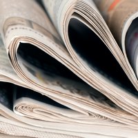 Gerollte Zeitungen in Nahaufnahme